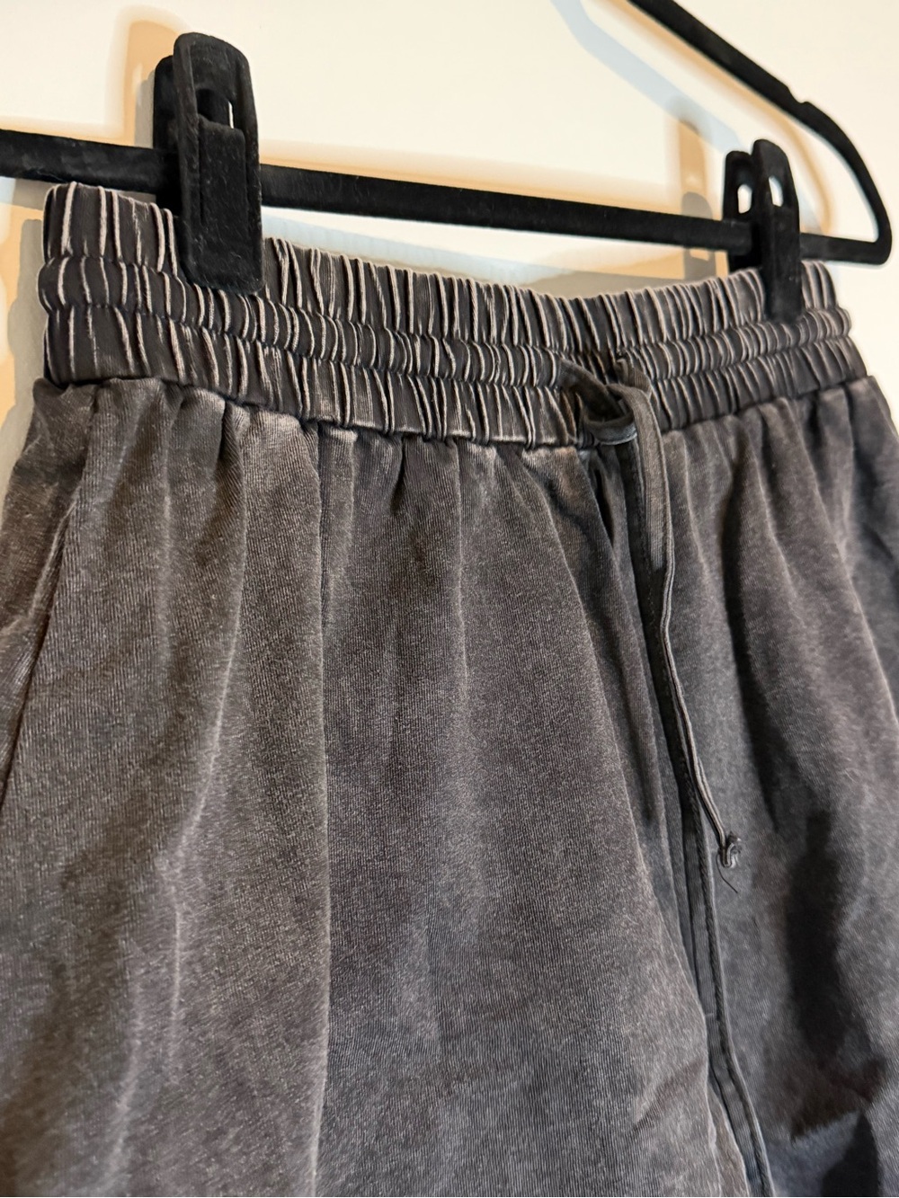 Charming Charlie Casual Drawstring Layered Black Women’s Shorts - Picture 5 of 7
